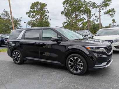 Used 2024 Kia Carnival EX