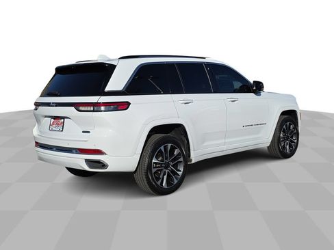Used 2022 Jeep Grand Cherokee Overland w/ Adv Protech Group III RWD image 8