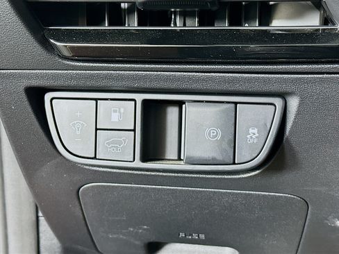 Used 2024 Kia EV6 Wind w/ Wind Technology Package RWD image 17