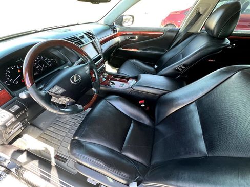 Used 2012 Lexus LS 460 L w/ Luxury Pkg image 5