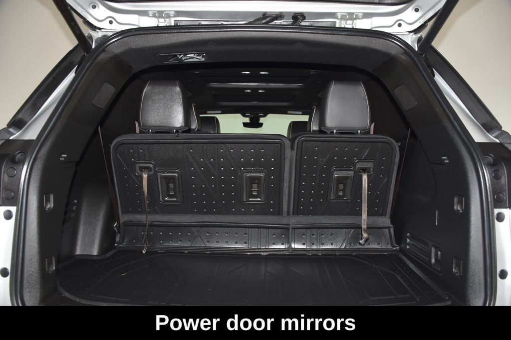 Used 2022 Chevrolet Traverse Premier w/ LPO, Floor Liner Package AWD/4WD image 30