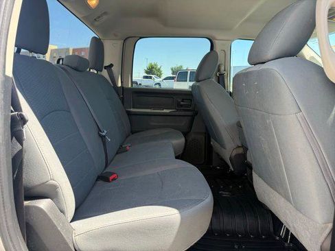 Used 2017 RAM 2500 Tradesman w/ Chrome Appearance Group AWD/4WD image 4