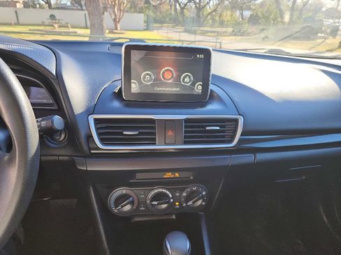 Used 2016 MAZDA MAZDA3 i Sport image 16