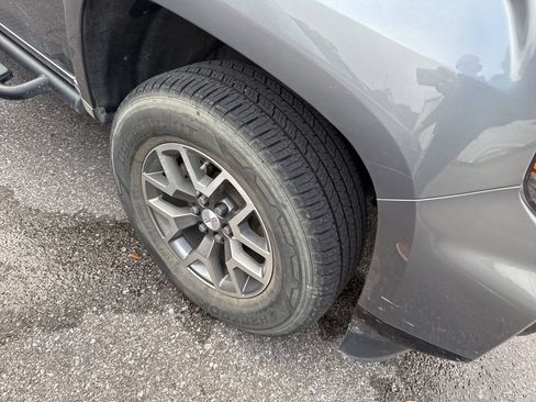 Used 2021 GMC Canyon AT4 w/ Trailering Package image 5