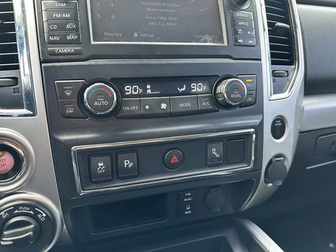 Used 2017 Nissan Titan PRO-4X image 20