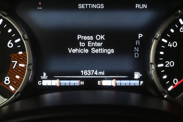 Used 2023 Jeep Renegade Trailhawk AWD/4WD image 13