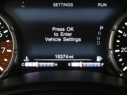 Used 2023 Jeep Renegade Trailhawk AWD/4WD image 13