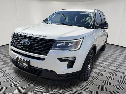Used 2018 Ford Explorer Sport w/ Equipment Group 401A AWD/4WD image 3