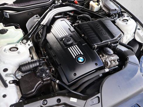 Used 2011 BMW Z4 sDrive35i RWD image 25