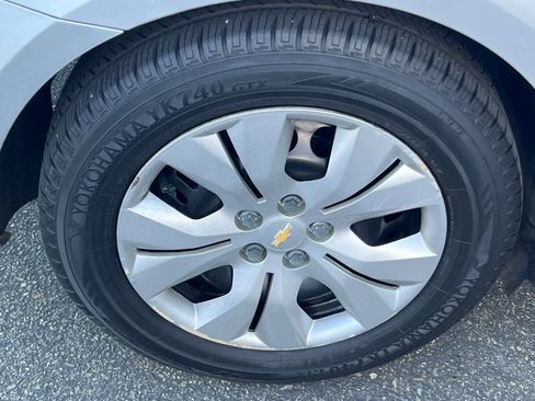 Used 2016 Chevrolet Cruze LS image 14