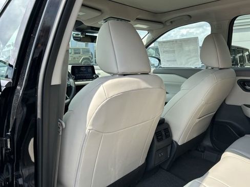 New 2026 Nissan Rogue SV AWD/4WD image 19