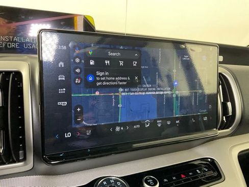 New 2025 Ford Expedition Active image 24