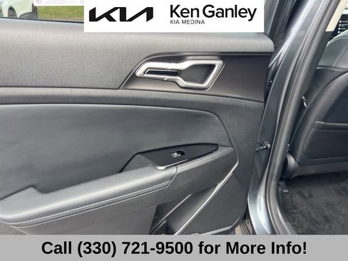 Certified 2024 Kia Sportage EX image 44