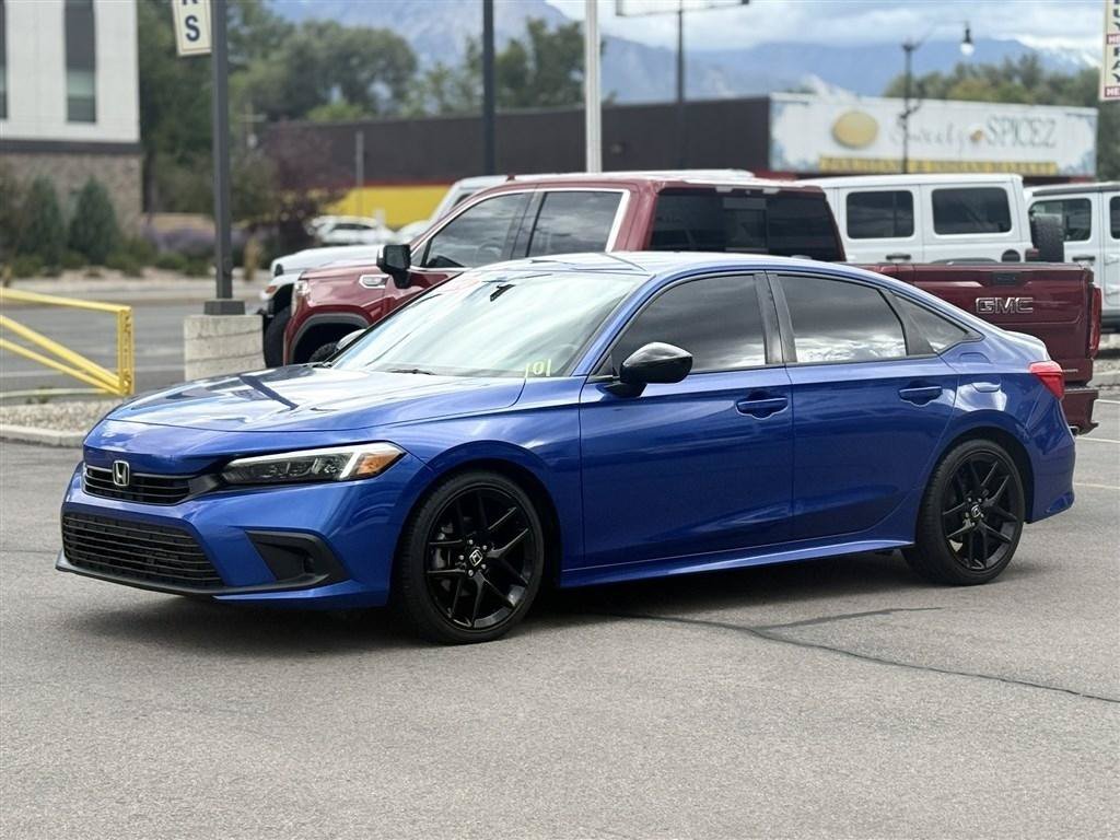 Used 2024 Honda Civic Sport image 3