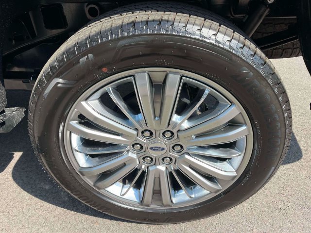New 2026 Ford F150 Platinum w/ Equipment Group 703A Plus AWD/4WD image 12
