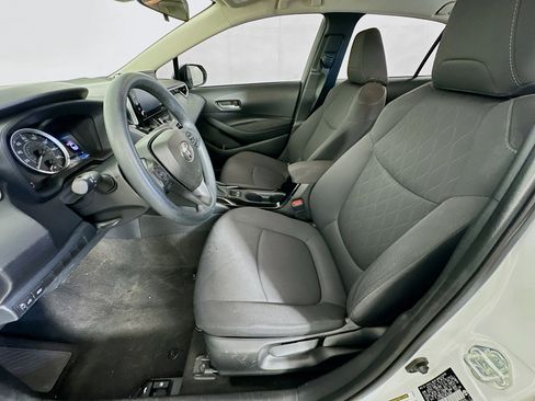 Used 2021 Toyota Corolla LE image 13