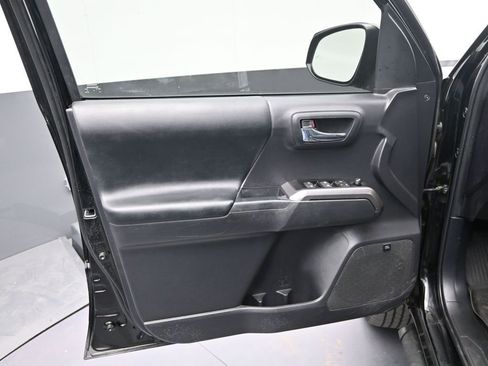 Used 2023 Toyota Tacoma Limited w/ Nightshade Package image 12