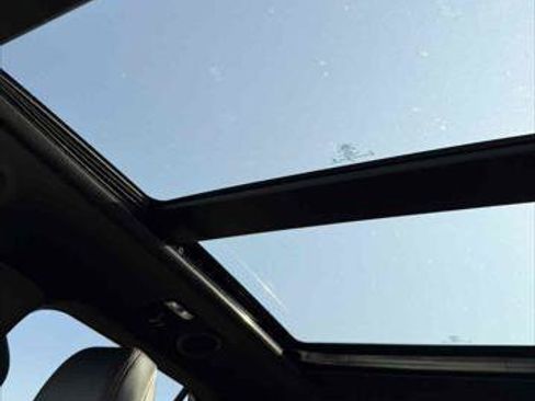 Certified 2023 Ford Explorer ST-Line w/ Class IV Trailer Tow Package image 16