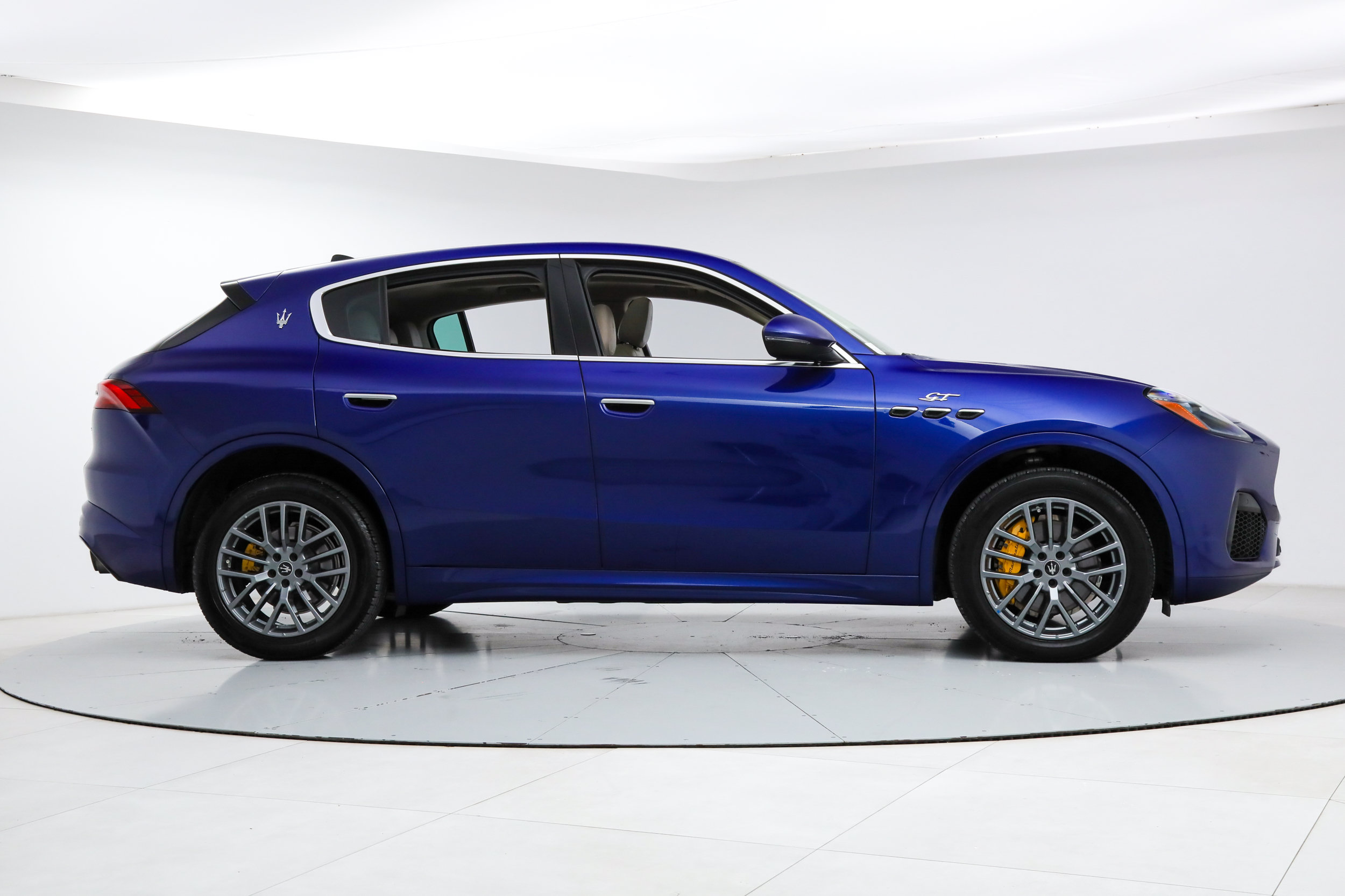 Certified 2023 Maserati Grecale GT AWD/4WD image 6