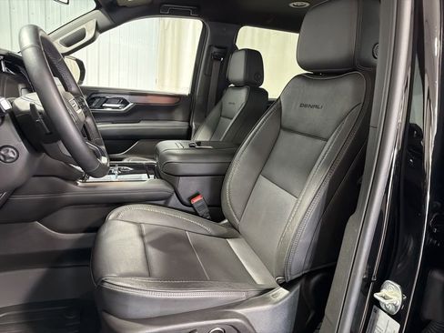 Certified 2025 GMC Yukon XL Denali AWD/4WD image 5