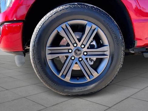 Certified 2022 Ford F150 XLT w/ Equipment Group 302A High image 11