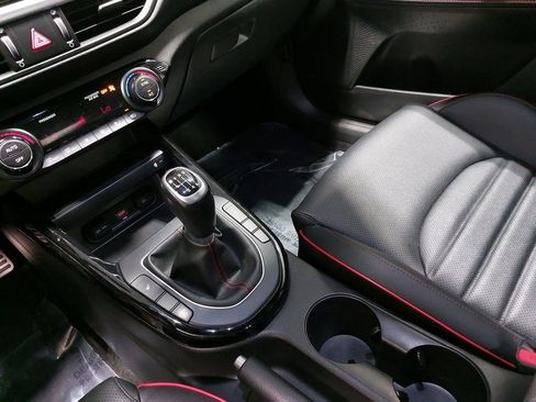 Used 2022 Kia Forte GT image 25