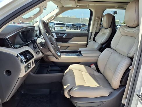 Certified 2022 Lincoln Navigator Reserve RWD image 24