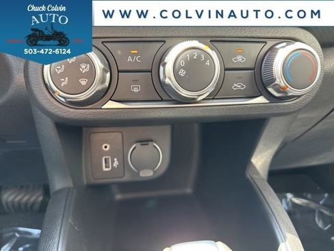 New 2025 Nissan Kicks Play S image 20