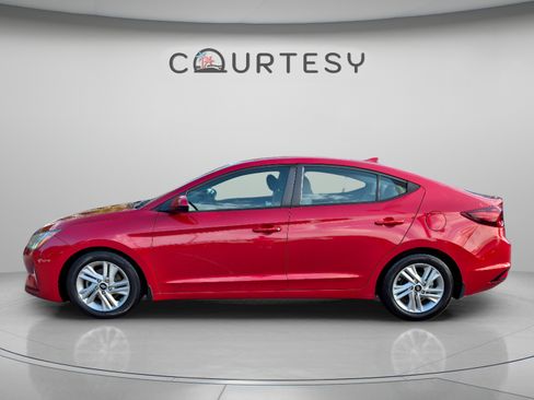 Used 2020 Hyundai Elantra SEL FWD image 2