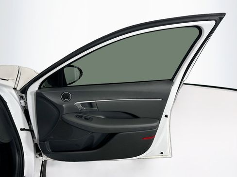 Used 2022 Hyundai Sonata SEL Plus w/ Preferred Accessory Package image 31