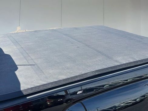 Used 2016 GMC Canyon SLE w/ SLE Convenience Package image 8