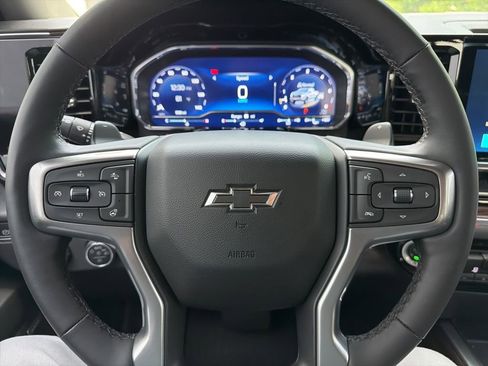 Used 2024 Chevrolet Silverado 1500 LT Trail Boss w/ LT Trail Boss Premium Package AWD/4WD image 80