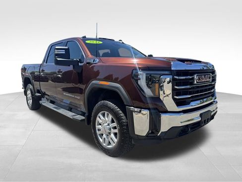 Used 2024 GMC Sierra 2500 SLE w/ Preferred Package AWD/4WD image 5