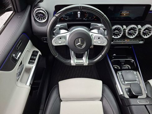 Used 2022 Mercedes-Benz GLB 35 AMG 4MATIC image 12