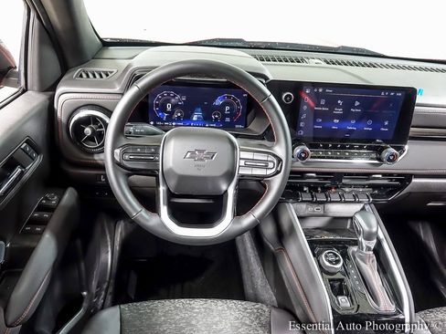 Certified 2024 Chevrolet Colorado Z71 w/ Z71 Convenience Package 2 image 13