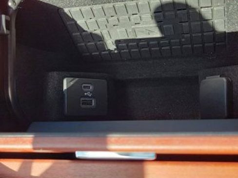 Certified 2023 Lincoln Navigator Reserve AWD/4WD image 29