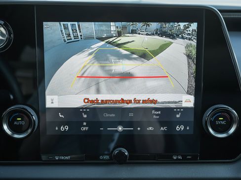 Used 2023 Lexus RX 350 Premium image 13