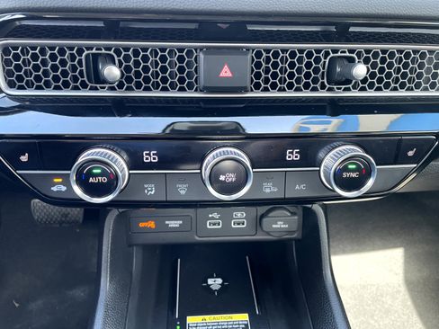 Used 2024 Honda Civic Touring image 19