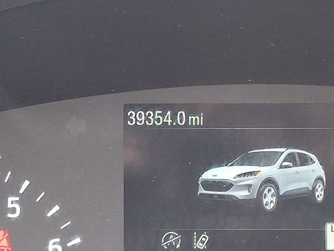 Certified 2022 Ford Escape SE w/ Convenience Package image 19