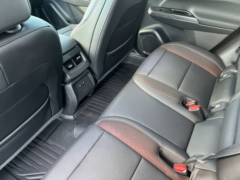 New 2025 Chevrolet Equinox EV RS w/ Convenience Package II image 4