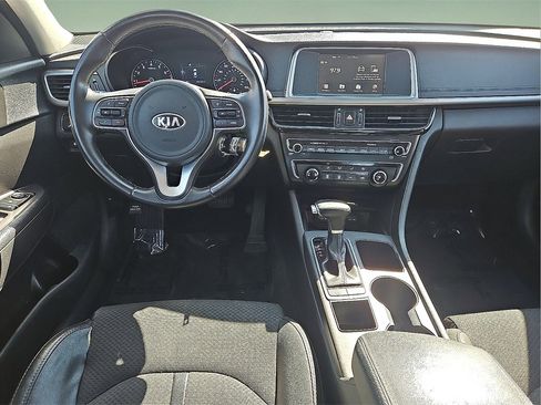 Used 2018 Kia Optima S w/ Panoramic Sunroof Package image 16