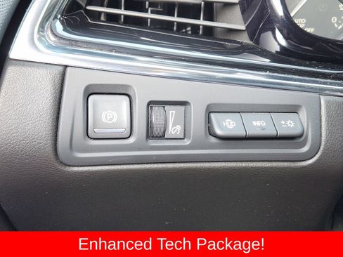 Used 2020 Cadillac XT6 Premium Luxury AWD/4WD image 32