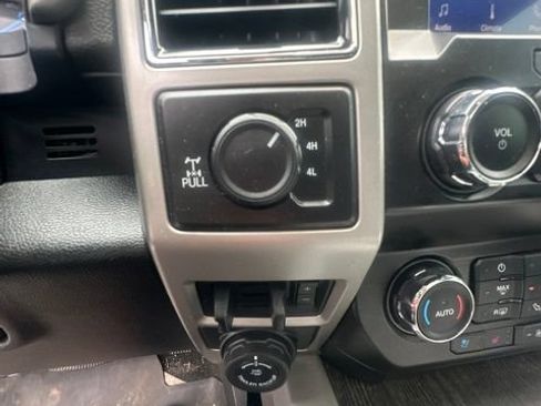Used 2020 Ford F350 Lariat w/ Chrome Package AWD/4WD image 22
