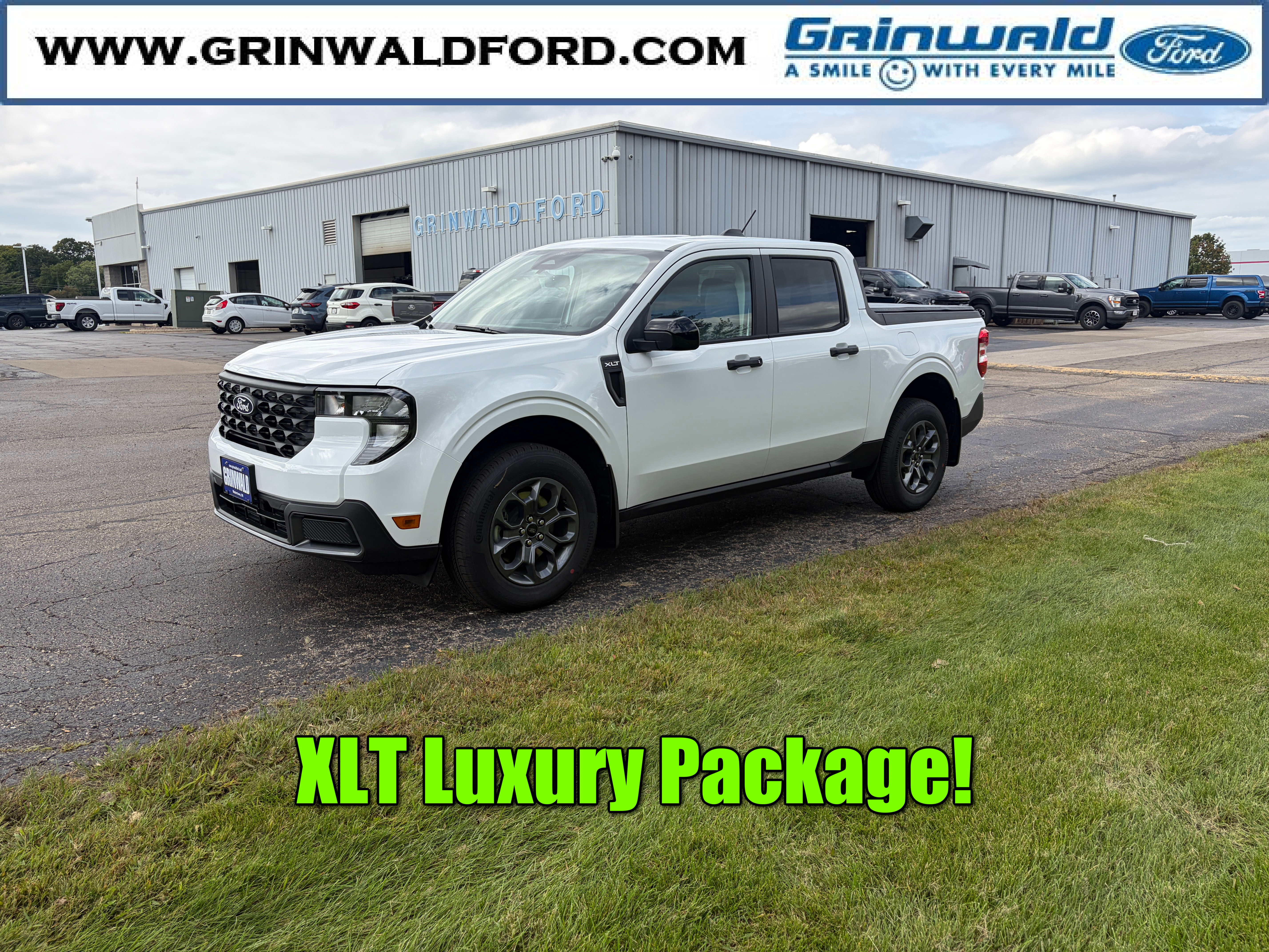 New 2026 Ford Maverick XLT w/ XLT Luxury Package FWD image 1