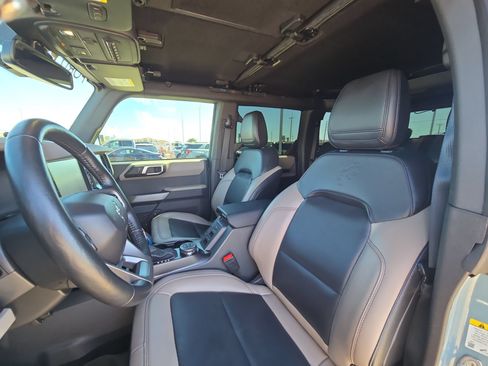 Used 2023 Ford Bronco Wildtrak AWD/4WD image 14