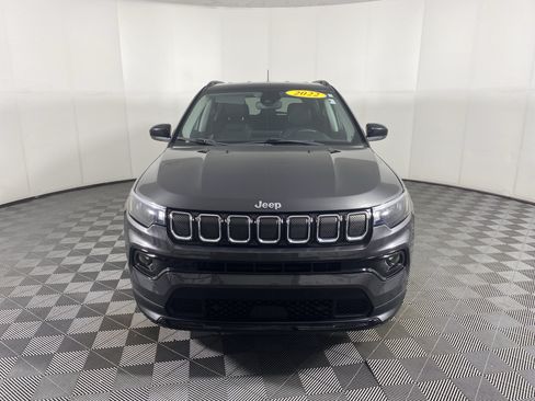 Used 2022 Jeep Compass Limited AWD/4WD image 12