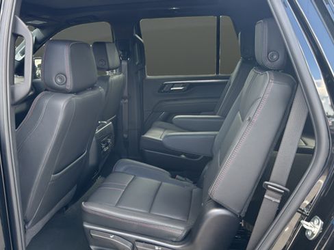 Used 2025 Chevrolet Tahoe RST w/ Comfort Package AWD/4WD image 23