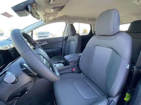 New 2026 Kia Sportage LX image 23