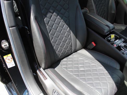 Used 2018 Bentley Flying Spur S V8 AWD/4WD image 17
