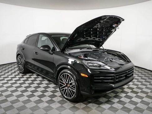 New 2026 Porsche Cayenne S image 37